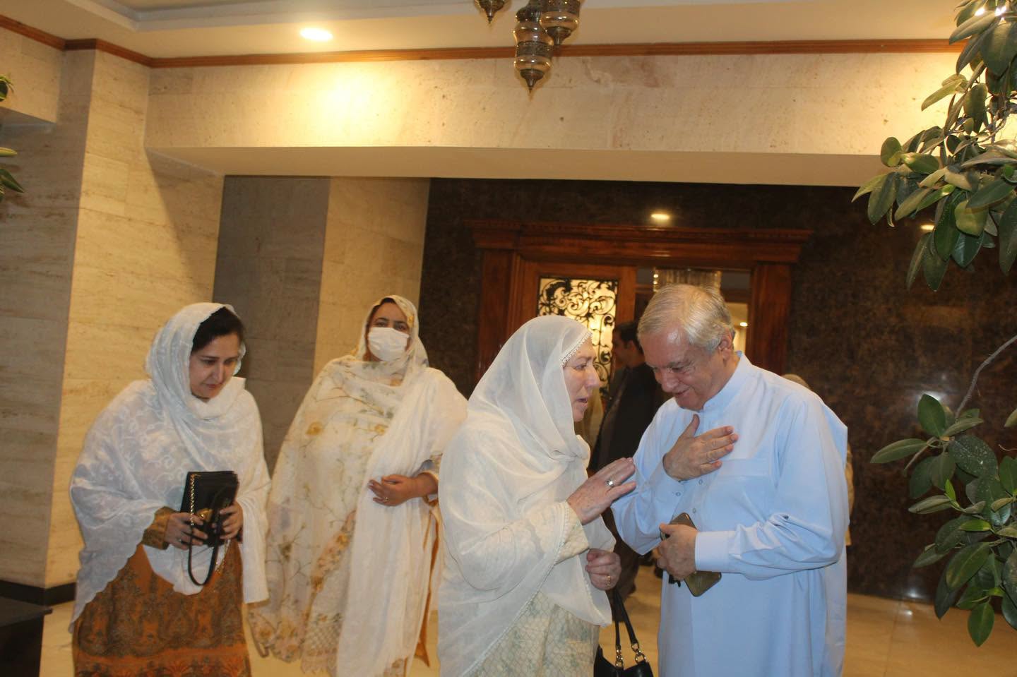 PPP Women MPAs Meet Dr Arbab Alamgir Khan at Arbab House Peshawar